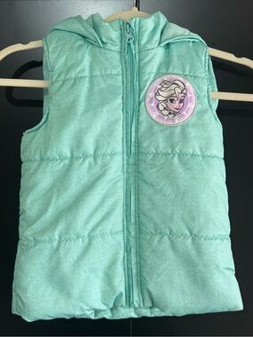 Girls size 6 | Puffer Vest | Elsa